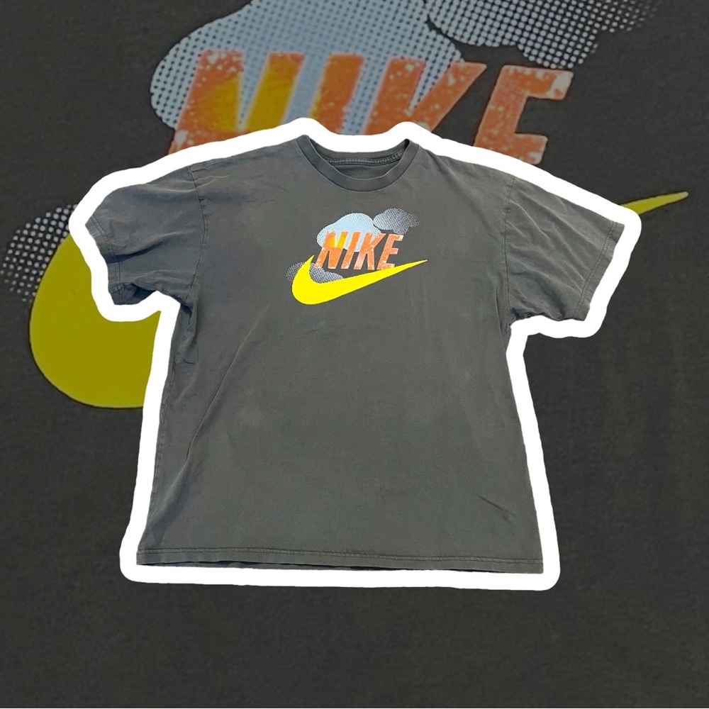 Orange and gray Nike T-shirt with design logo